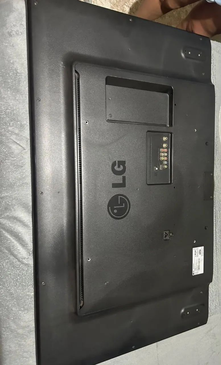 Vende-se TV LG 49 Polegadas  - Foto 2