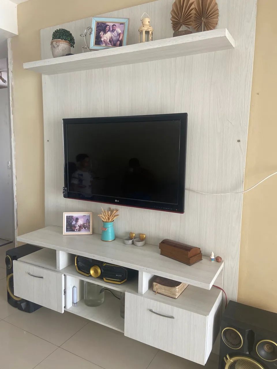 Rack TV