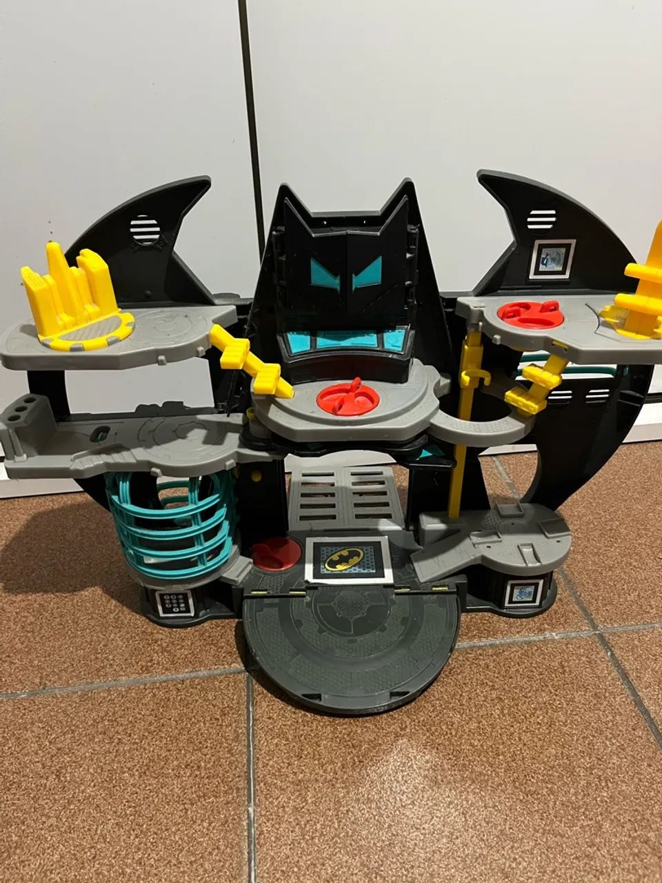 Kit brinquedos do batman e do coringa  - Foto 4