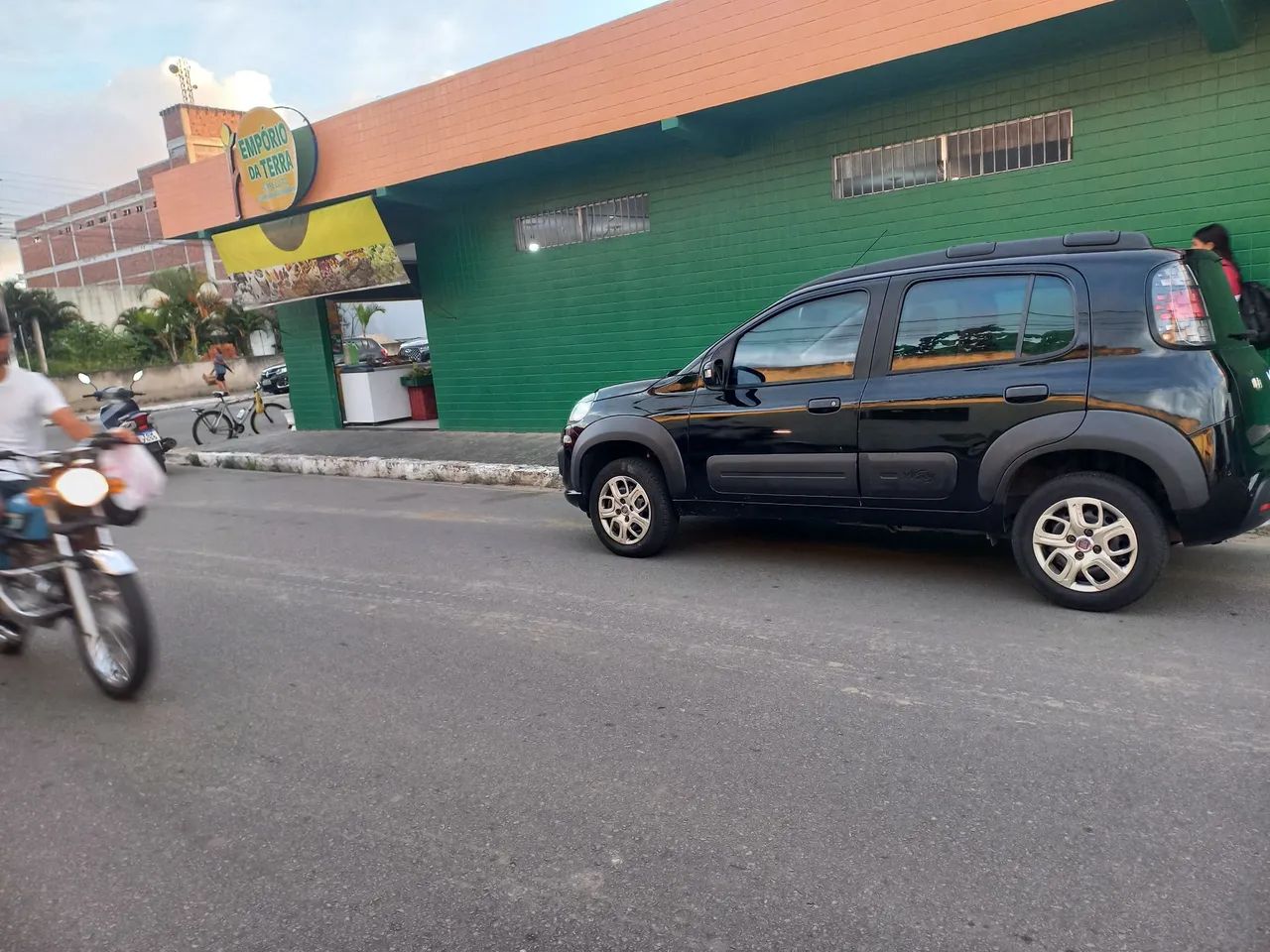 Fiat Uno WAY 1.0 Flex 6V 5P 2017 - Foto 4