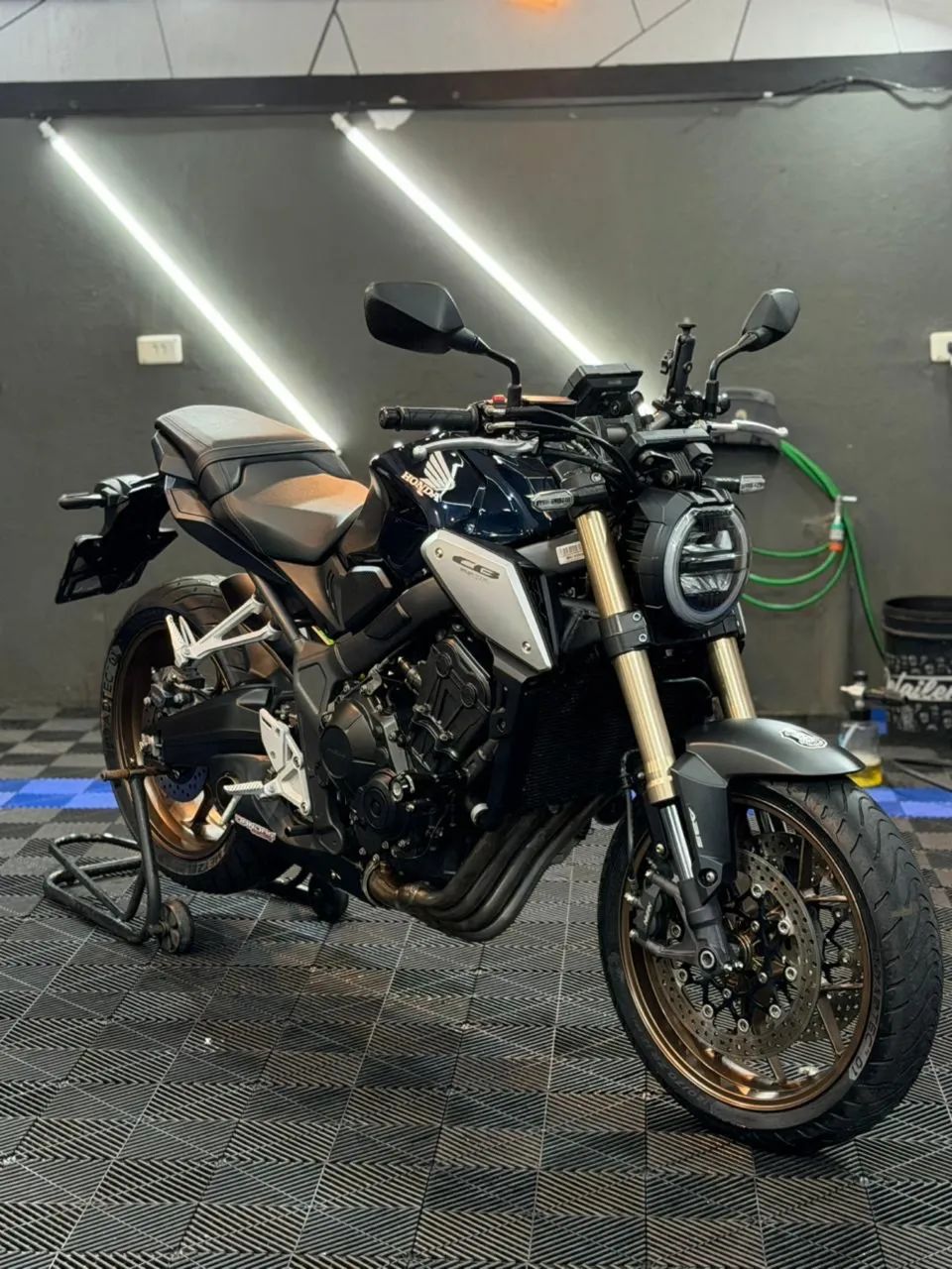 Imperdível CB650R novíssima ! - Foto 4
