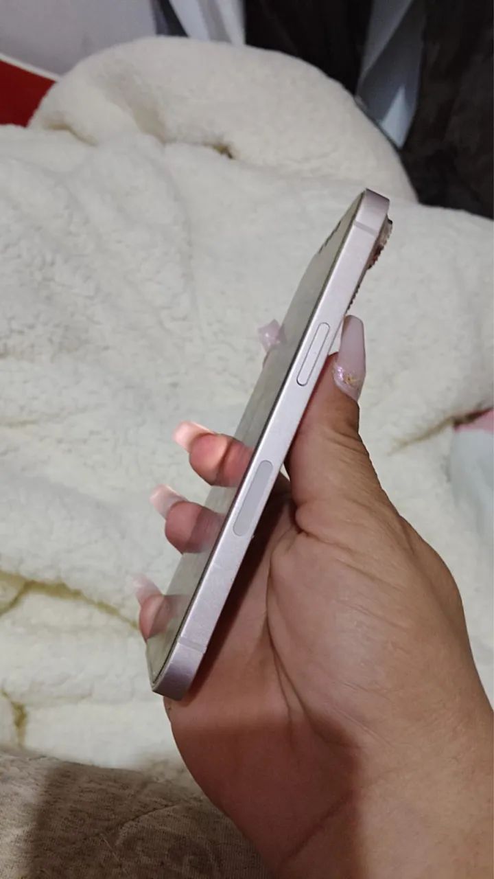 iPhone 13 Rosa Semi Novo  - Foto 4