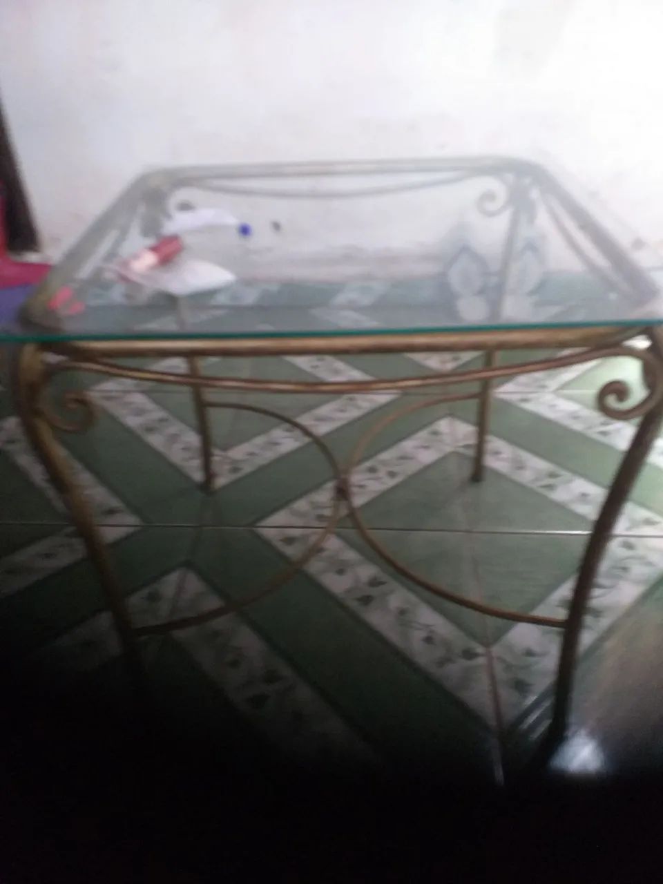 Vendo  mesinha de ferro excelente  - Foto 3