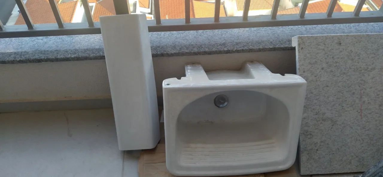 Tanque de louça 51cm x 38cm c/ suporte cor branco marca Deca