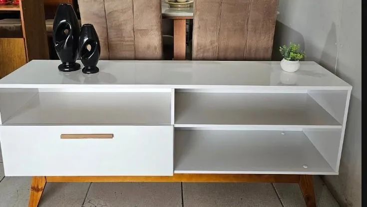 Rack TV 55" 1.38m