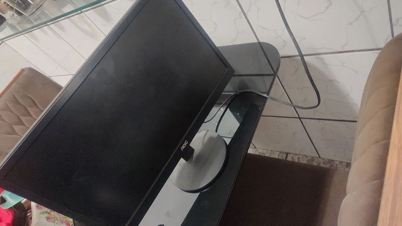 Monitor AOC 18.5 - Leia a descrição. - Foto 4