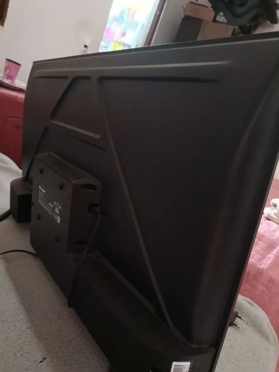 Vendo TV Smart semi nova, 32 polegadas, marca SEMP. - Foto 3