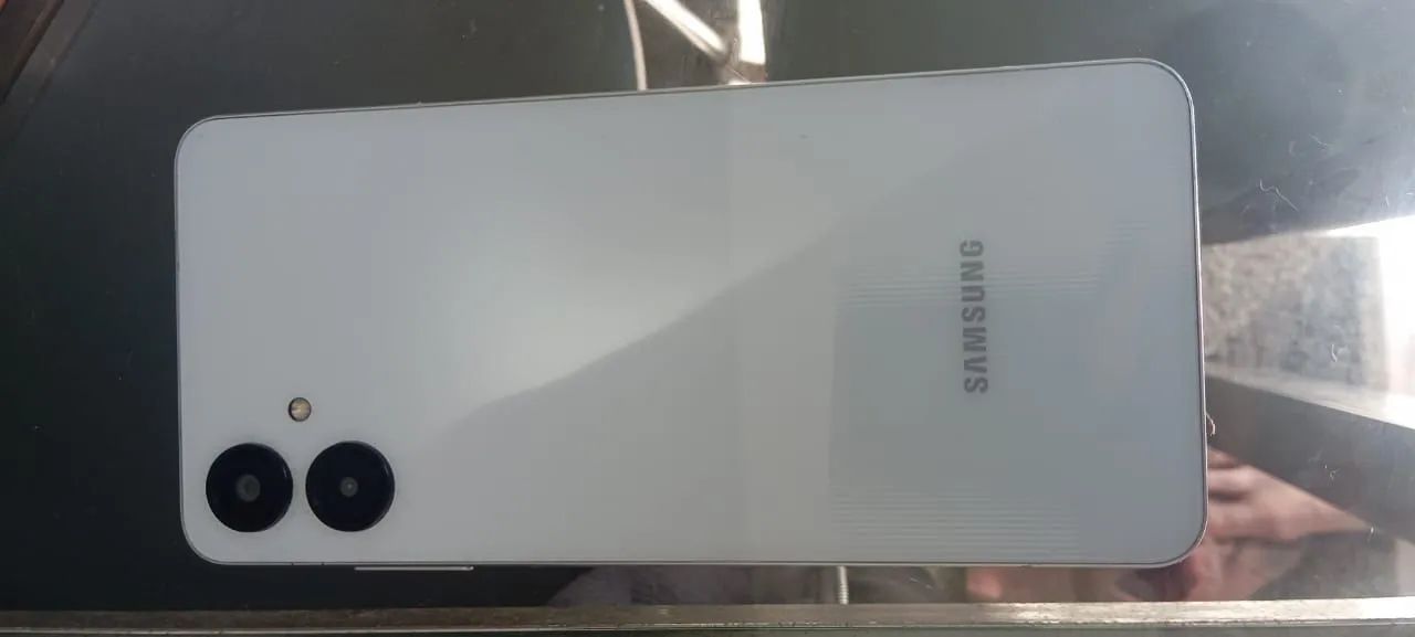 Vendo celular Samsung A06 - Foto 3