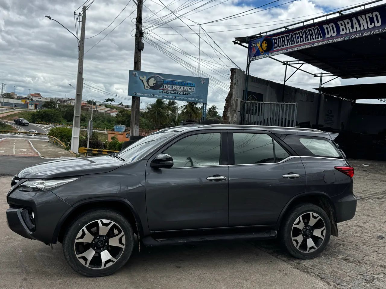 Toyota Hilux Hilux SW4 SRX 4x4 2.8 TDI 16V Dies. Aut. 2017