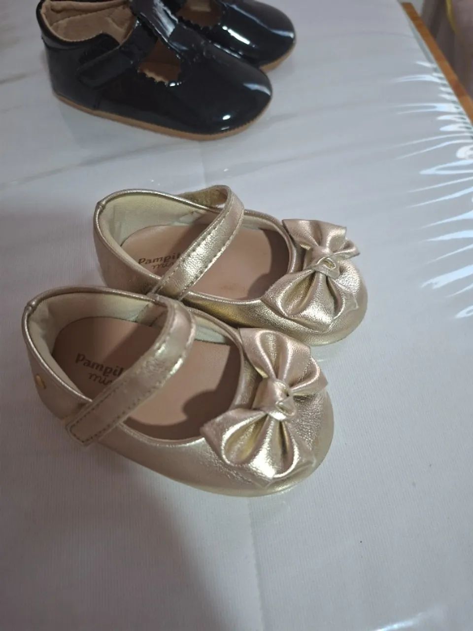Sapato dourado bebê menina 