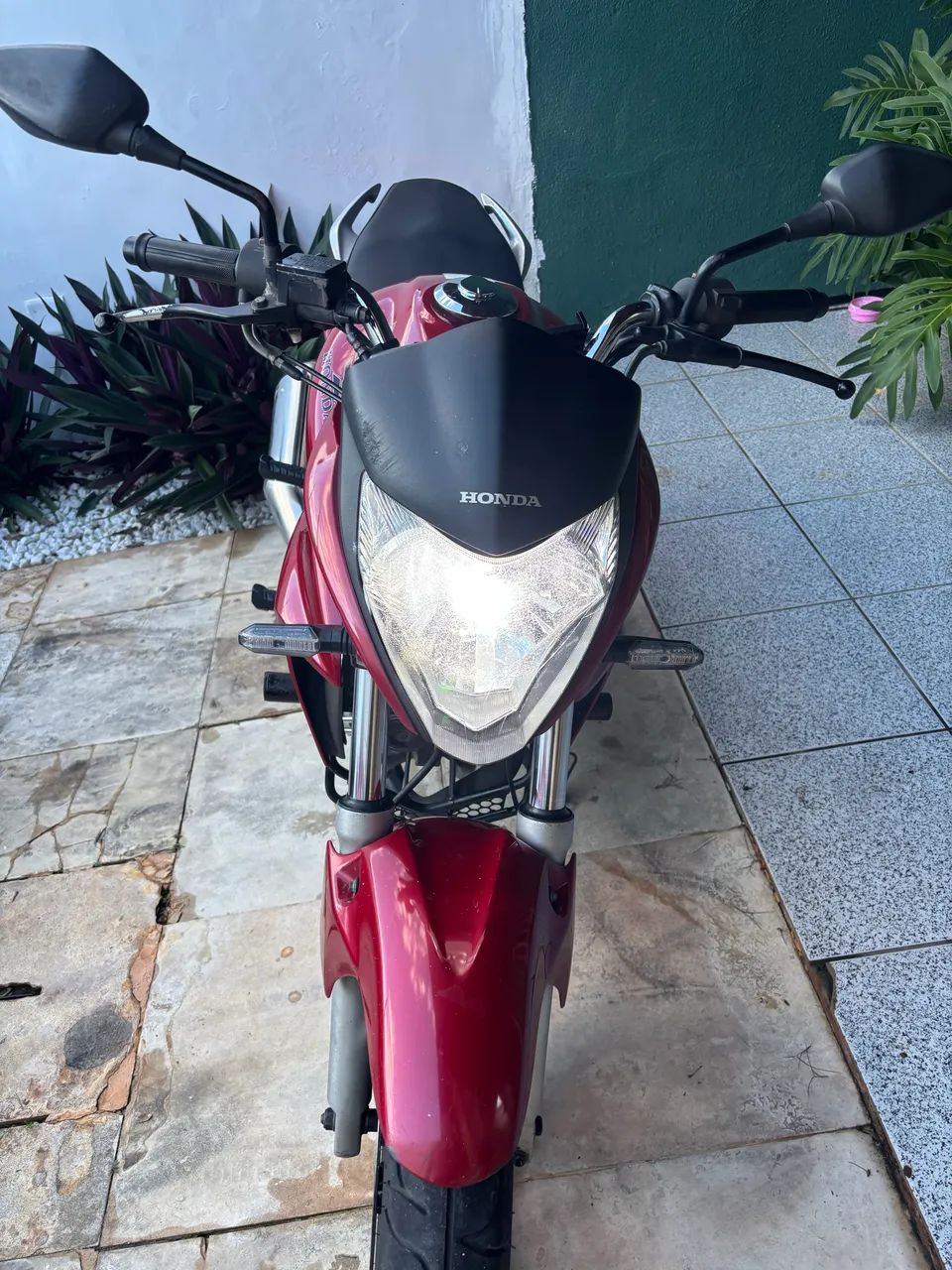Cb 300 r