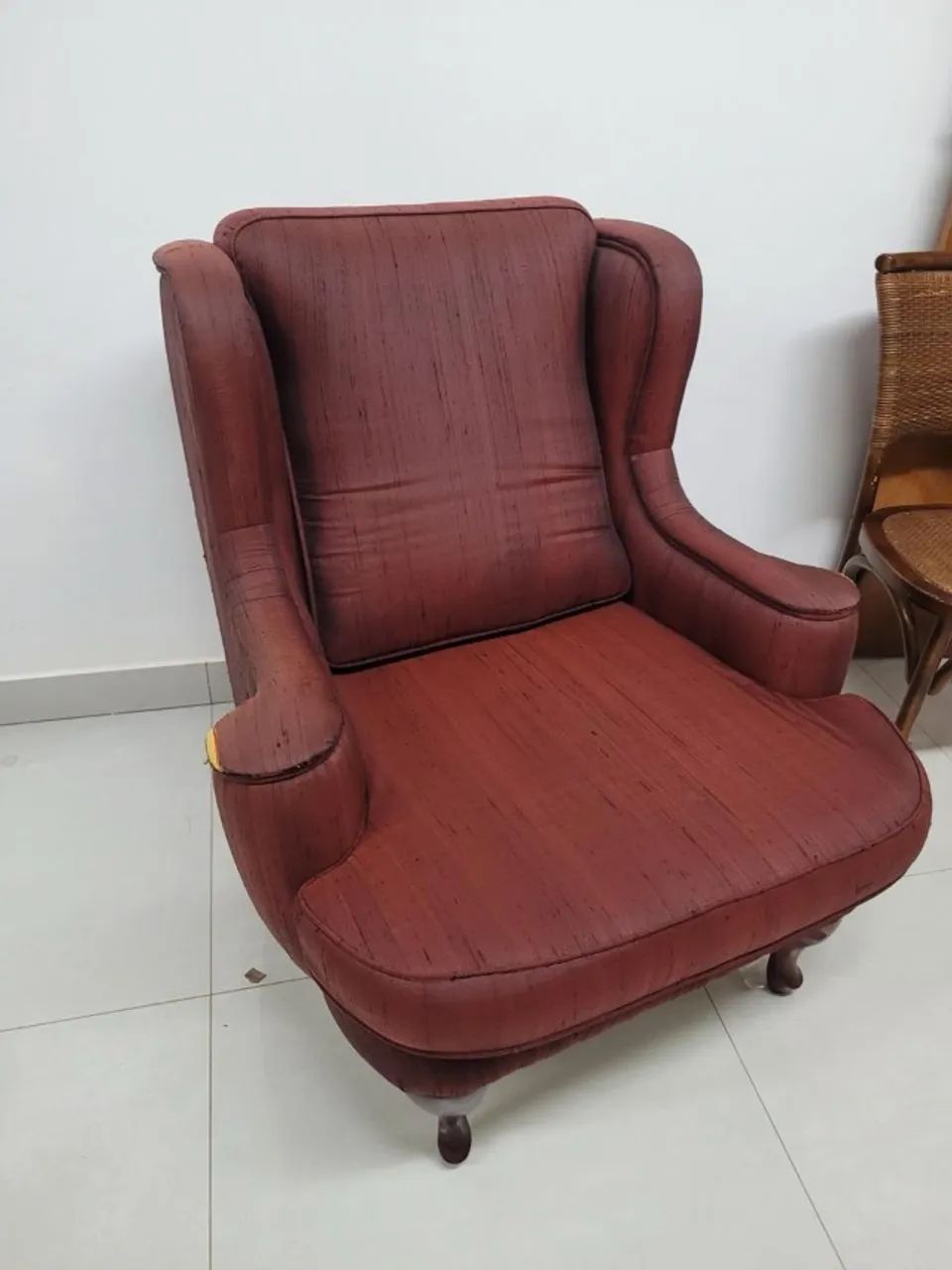 Poltrona Vintage Orelhuda (Wingback) ? Pés Luís XV ? 60 Anos - Foto 2