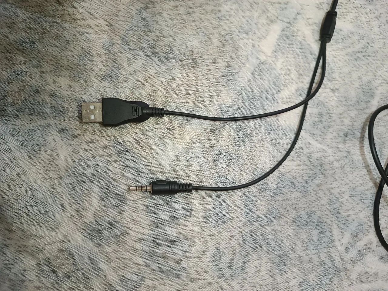 Headset Gamer com RGB e Microfone - Foto 5