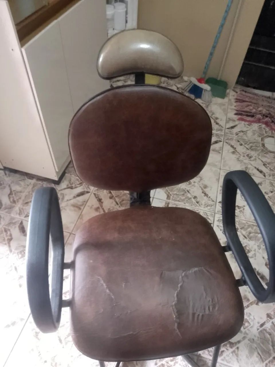 Cadeira pra salão  - Foto 4