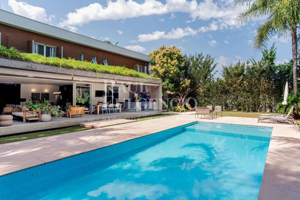 CASA CONDOMÍNIO TUCANOS
