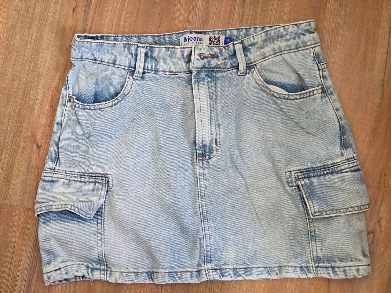 Minissaia Jeans Cargo C&A - Tamanho 38