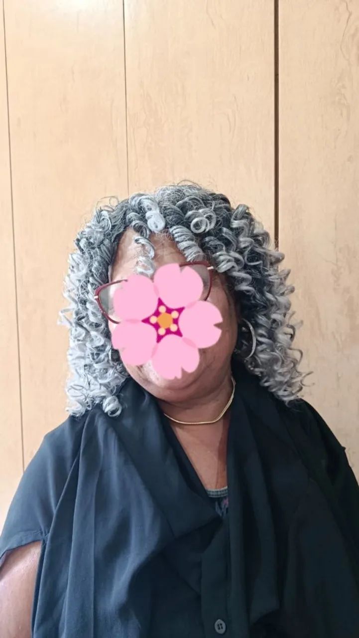 Peruca de cabelo sintético