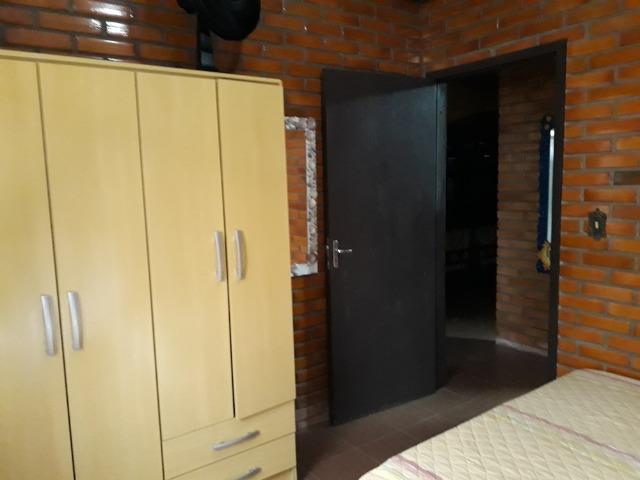 Casa para temporada a 80 metros da praia de Itaguaçu, em Santa Catarina - Foto 3