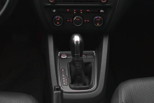 VOLKSWAGEN JETTA COMFORTLINE 1.4 16V TSI AUT./2016 - Foto 12