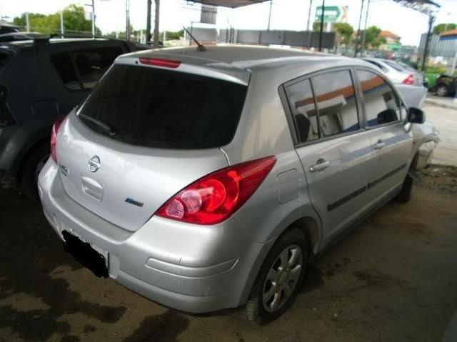 Sucata de Nissan Tiida para retirada de peças