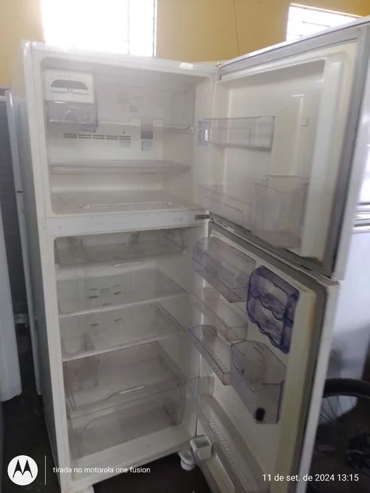 REFRIGERADOR ELECTROLUX DF46 220V - Foto 2
