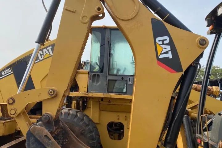 Retroescavadeira cat 416 e 2013 4.890 horas
