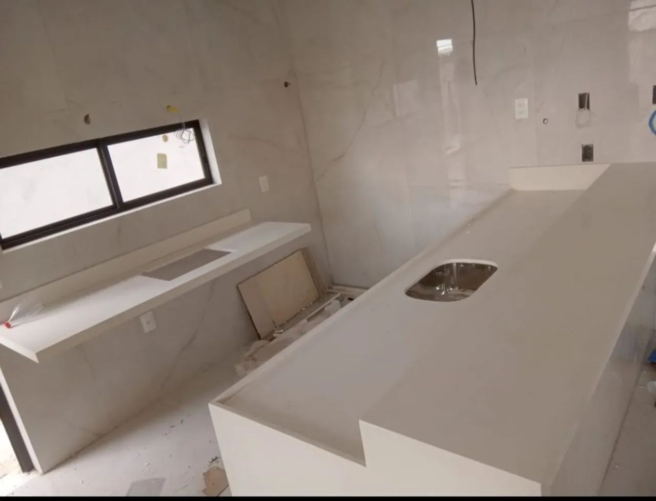 Ilha no Silestone Branco Prime no condomínio Terras Alphaville  - Foto 2