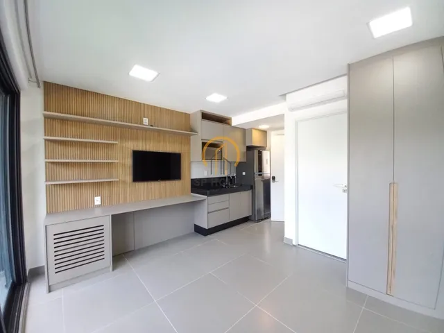 Studio para locação em Pinheiros, ao lado do metrô Oscar Freire.