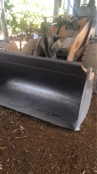 Vendo Pá Carregadeira  - Foto 5