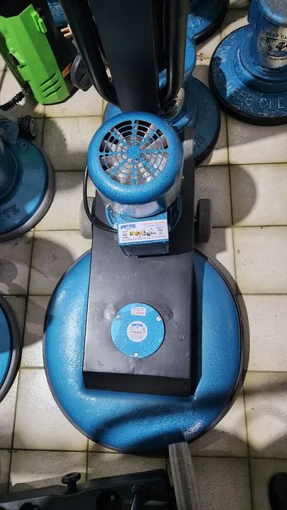 Máquina de Polir Piso Industrial Usada modelo Deep Clean 220v