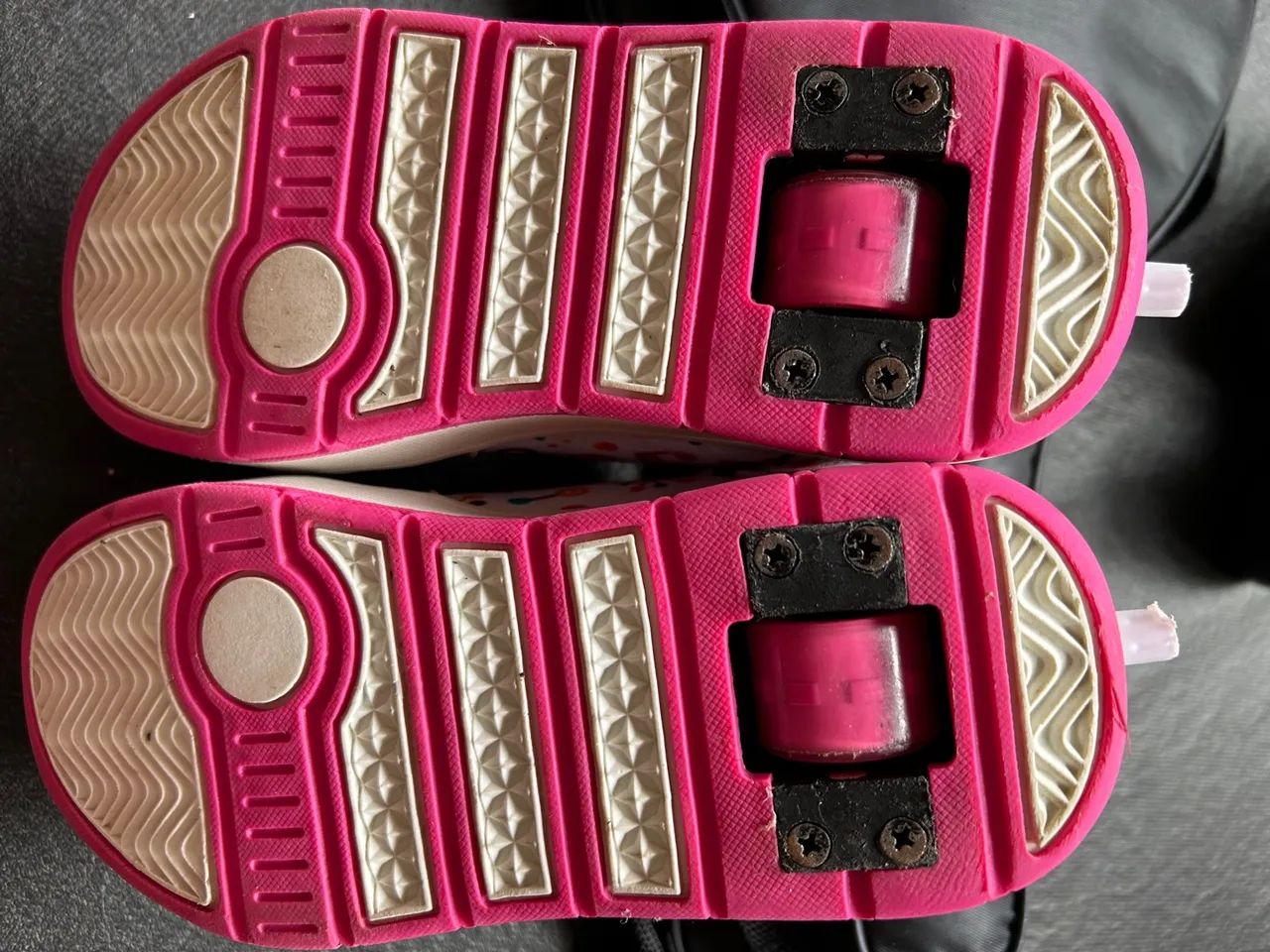 Tênis menina de rodinha tamanho 32 - Foto 3