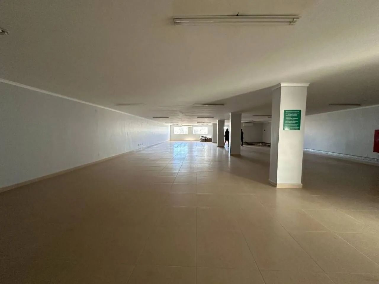 Prédio comercial 1100m2