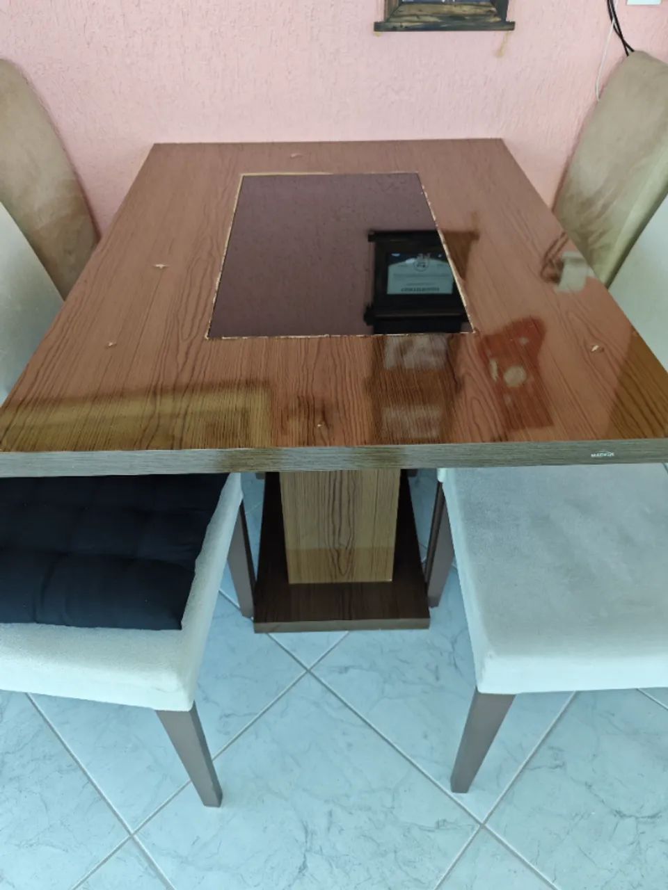 Mesa de jantar de 4 lugares com vidro fumê64961601501313120