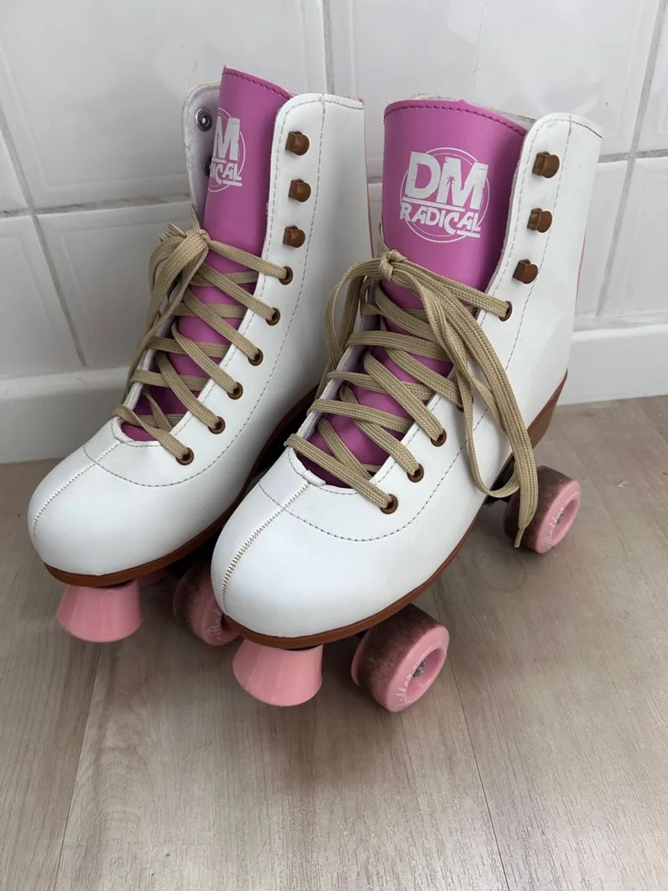 Patins Roller Quad ajustável, semi novo - Foto 2