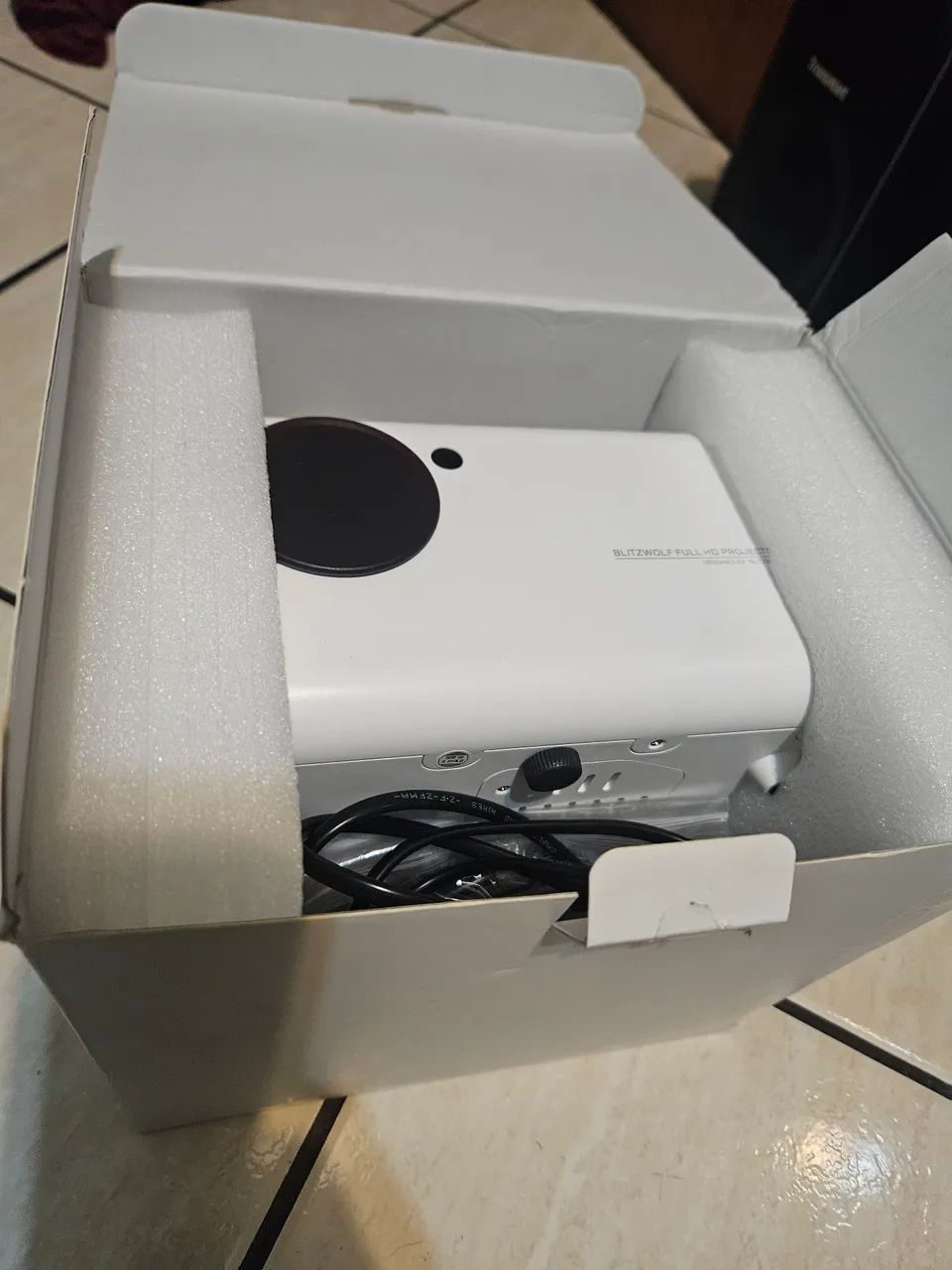 Projetor Full HD BlitzWolf 1080P 6000 lumens - Foto 3