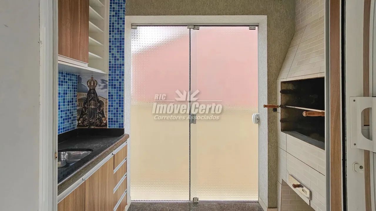 Casa em condomínio fechado de 196 m² com 3 dormitórios sendo 1 suíte e mais área de sótão - Foto 4