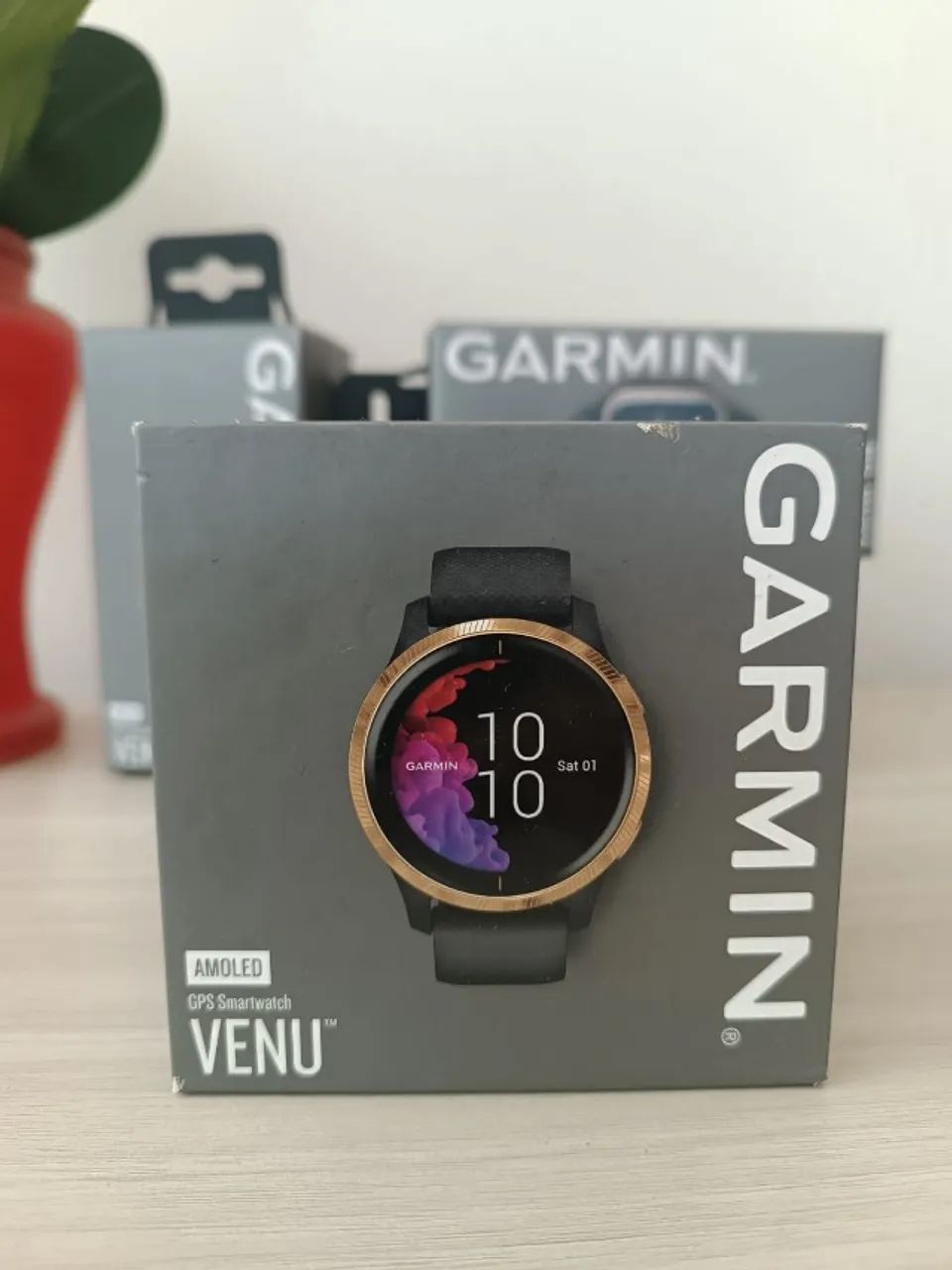 Garmin VENU AMOLED Music - GPS Smartwatch Elegância e Tecnologia em Cada Detalhe
