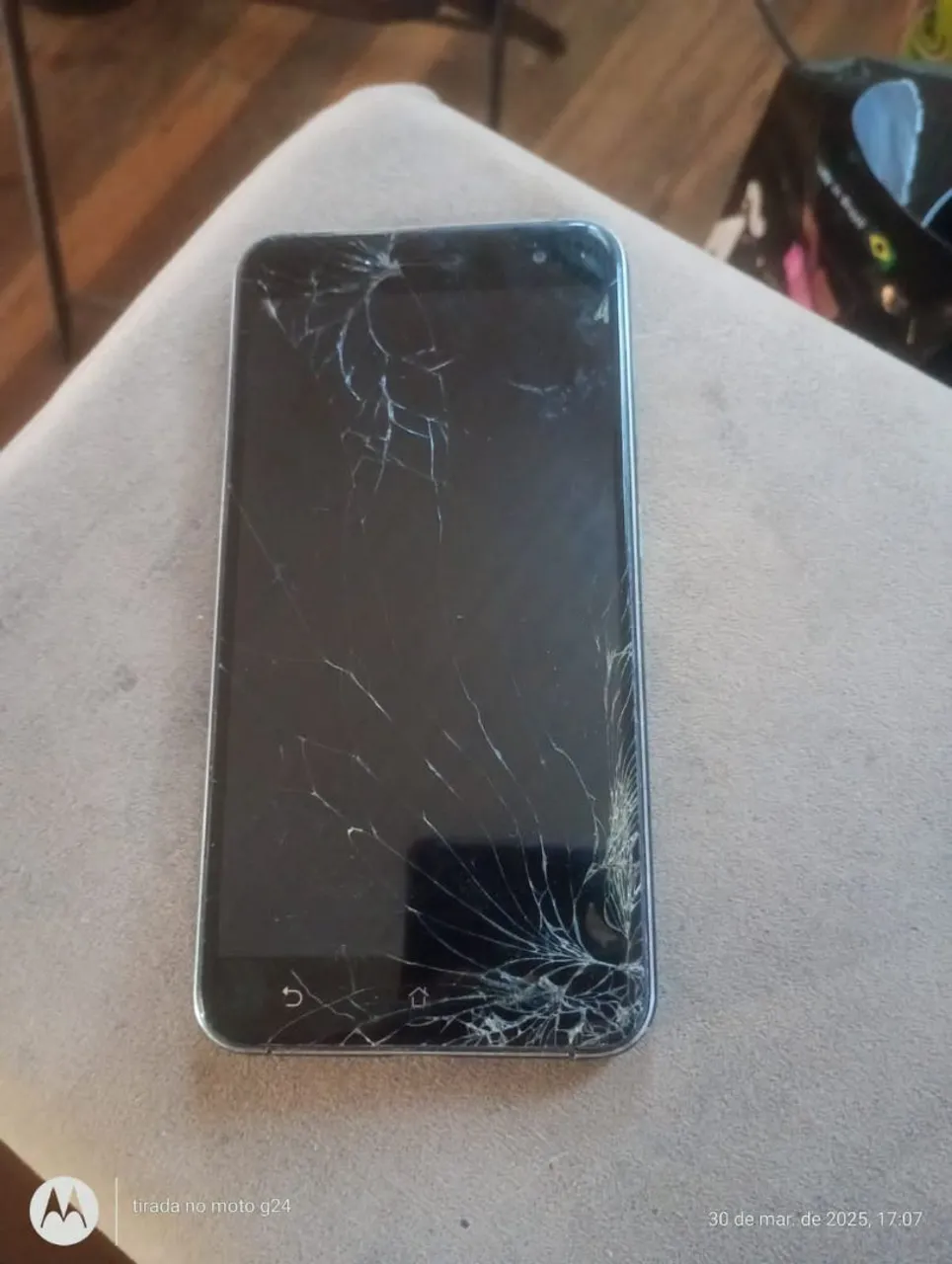 Celular Asus zenfone 3 tela quebrada bateria viciada