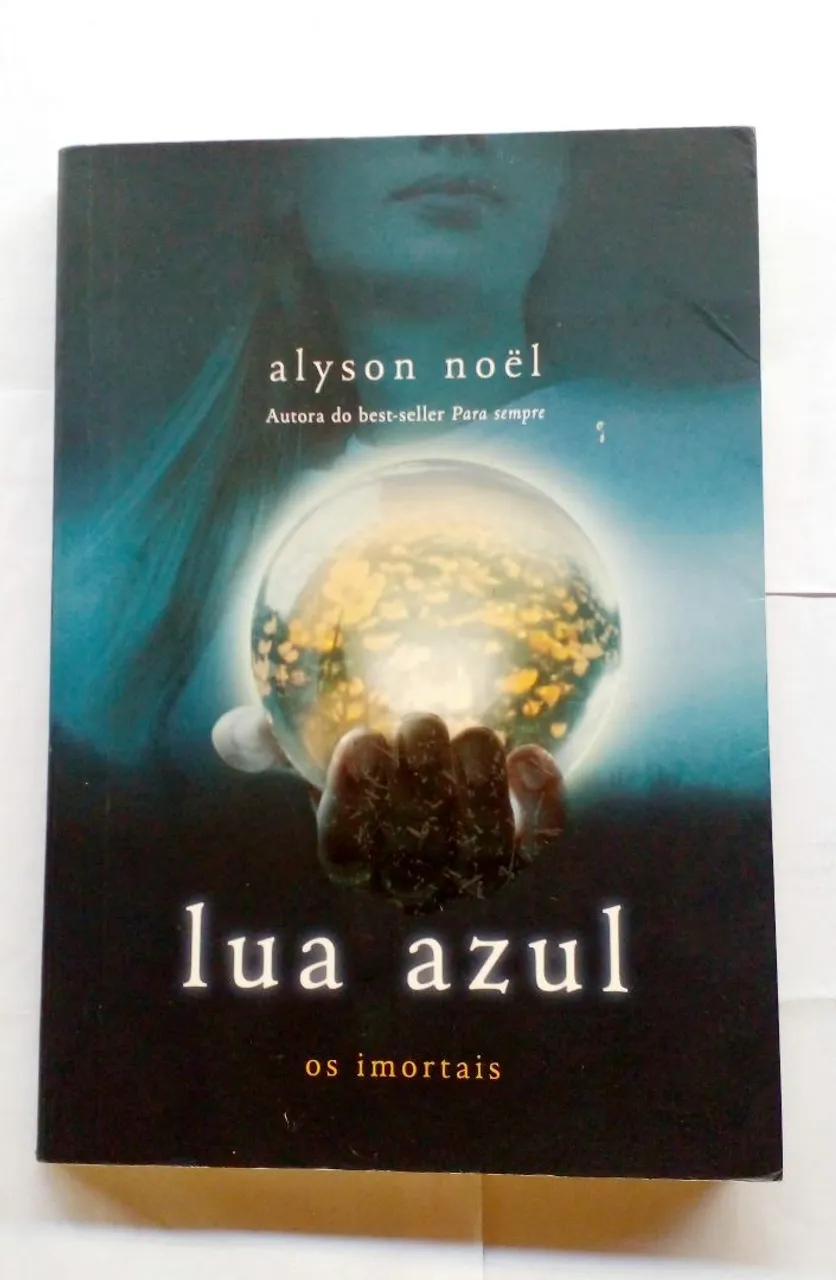 Livro Lua Azul: Os Imortais - Alyson Noël