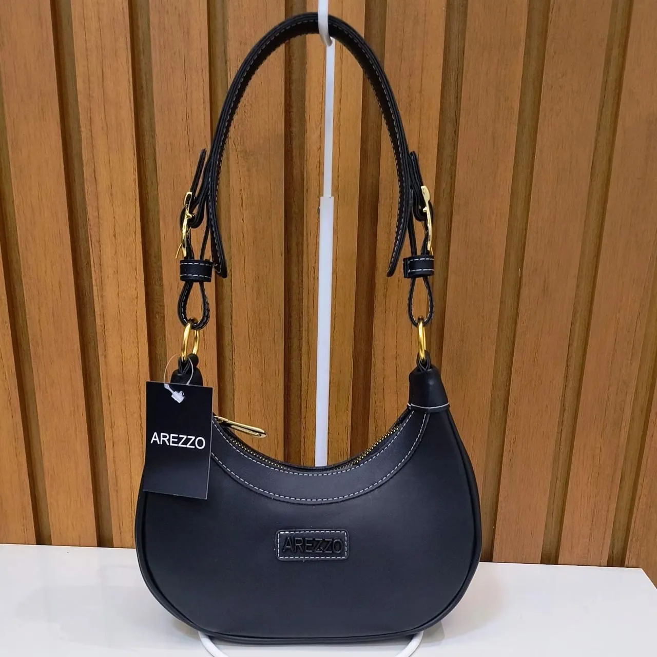 Bolsa Arezzo Preta