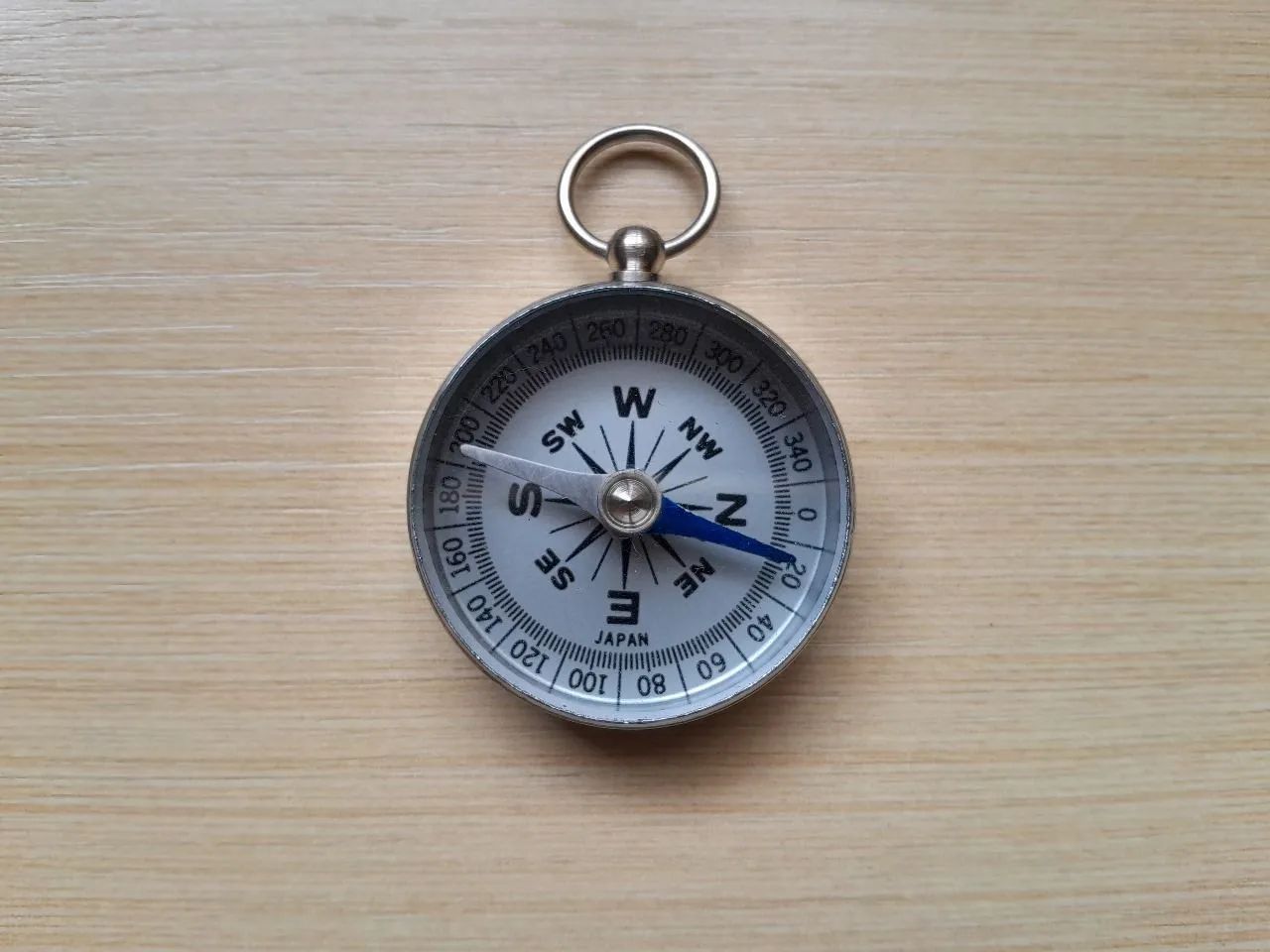 Antiguidade Bússola original Japonesa de bolso da década de 1980 - Foto 2