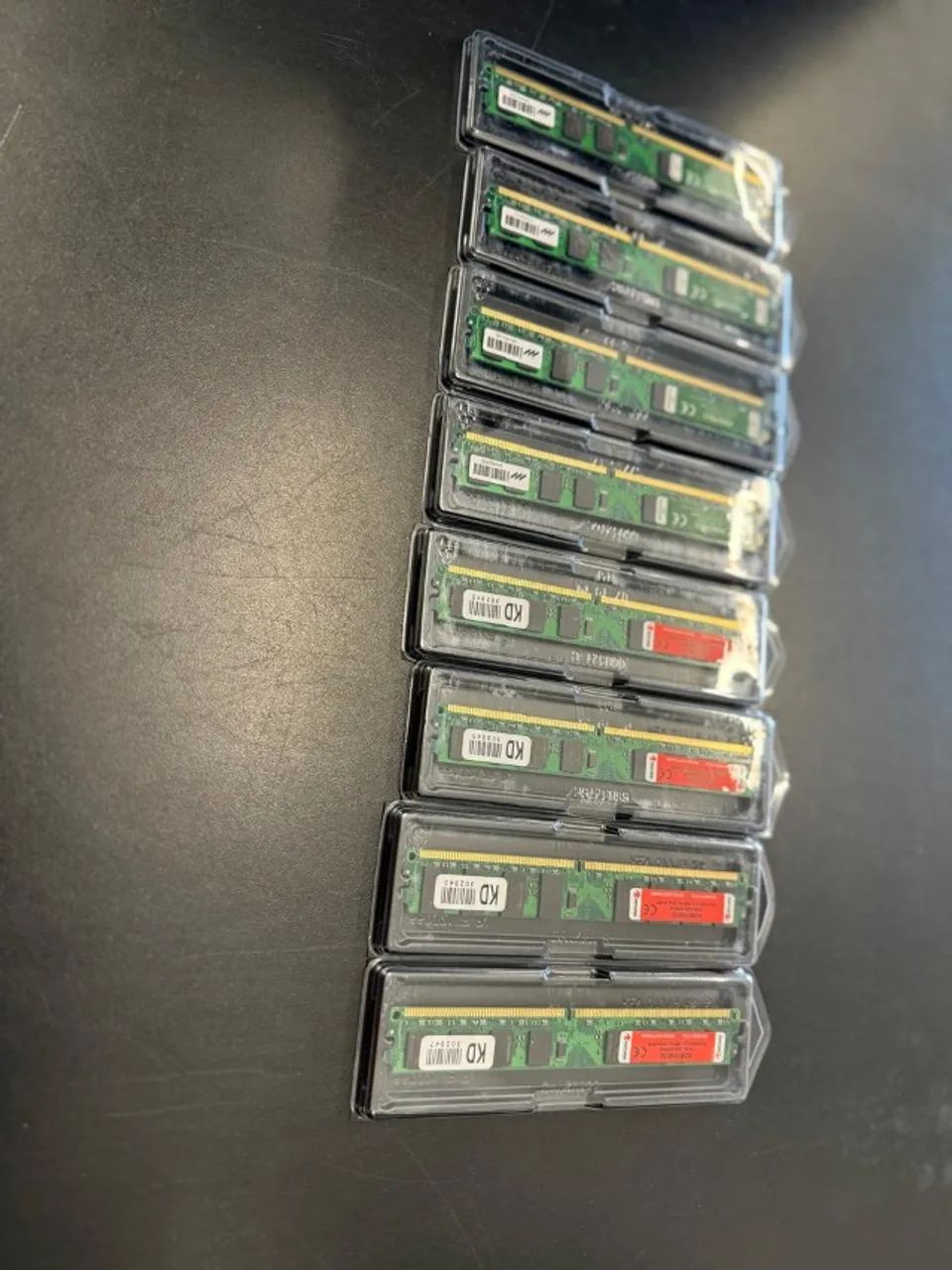 2GB DDR2 RAM Memory, 8 Units Total64739357897089124