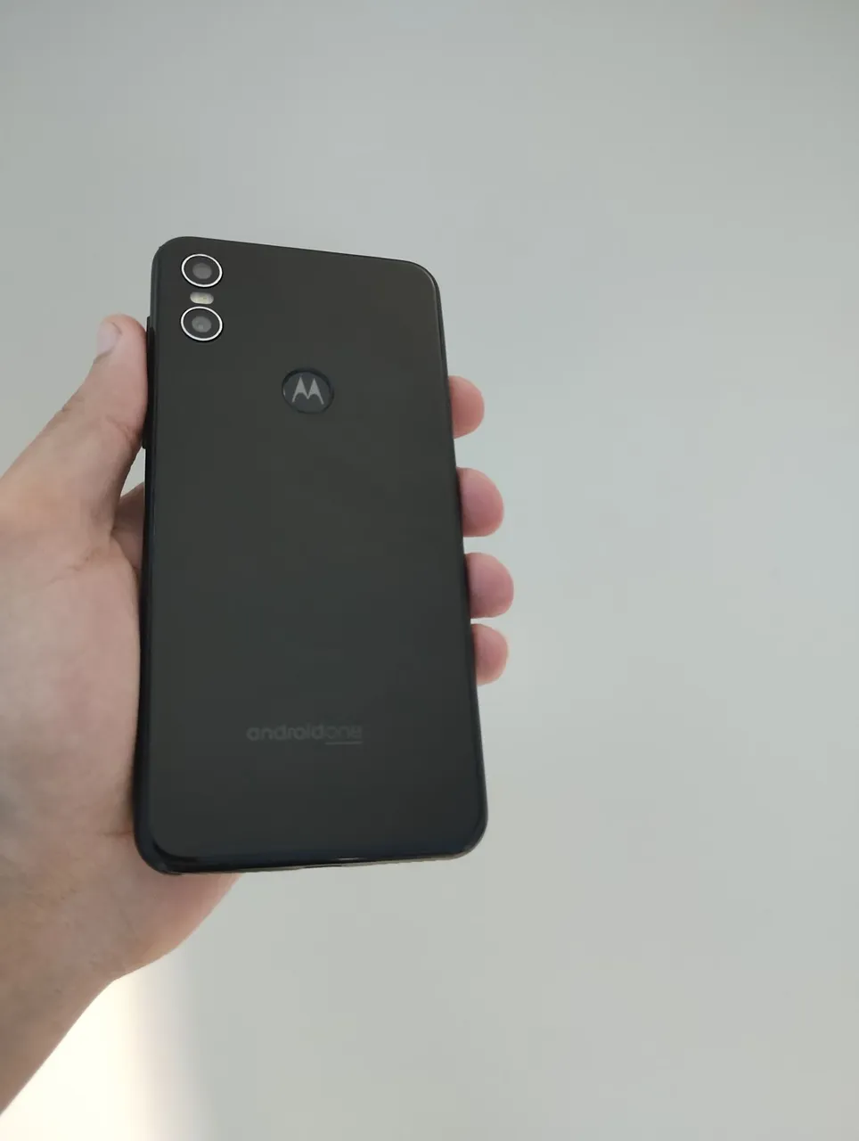 Motorola moto one impecável semi novo 