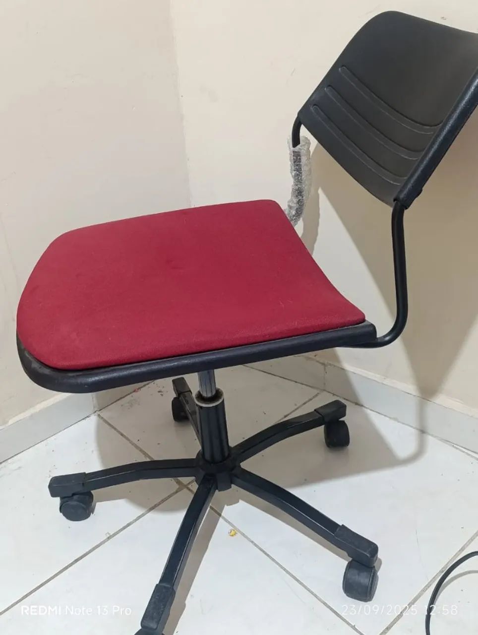 Cadeiras escritório 64596141948290120