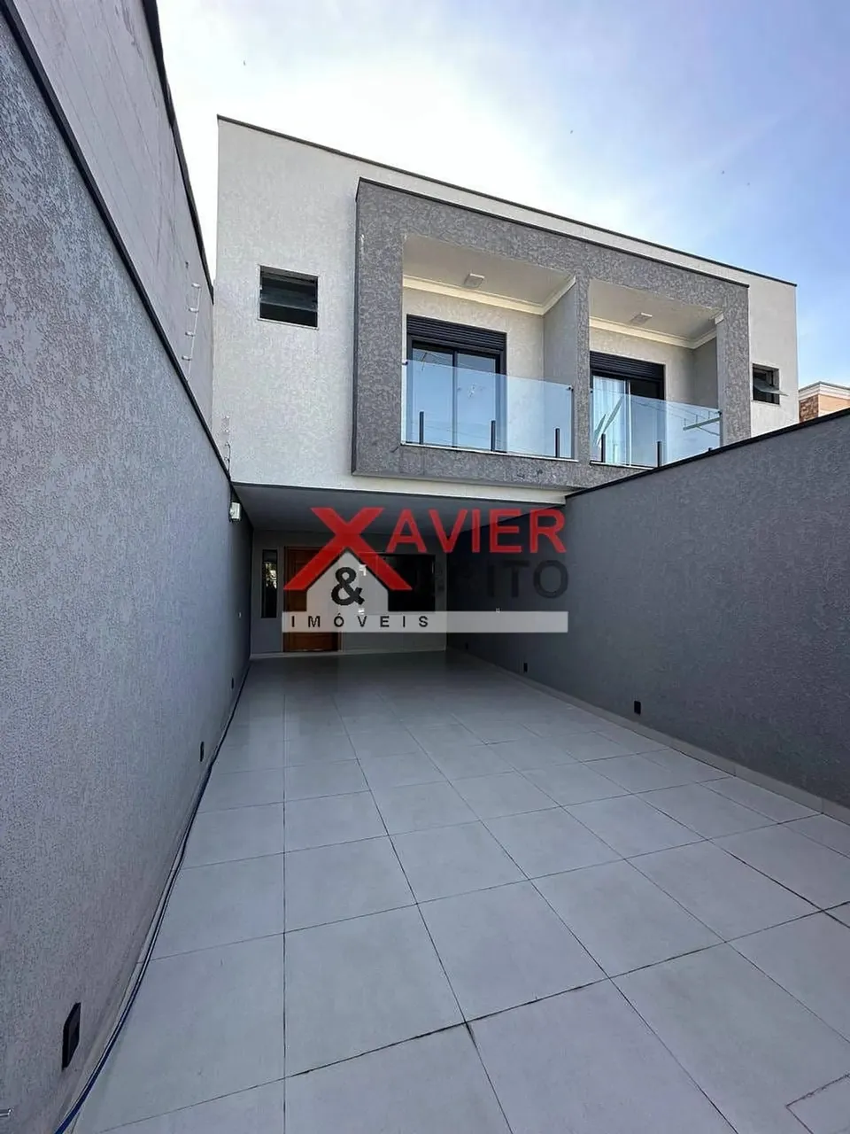 Sobrado novo à venda na Vila Carrão com 3 suítes, área gourmet e 3 vagas Alto padrão Zon
