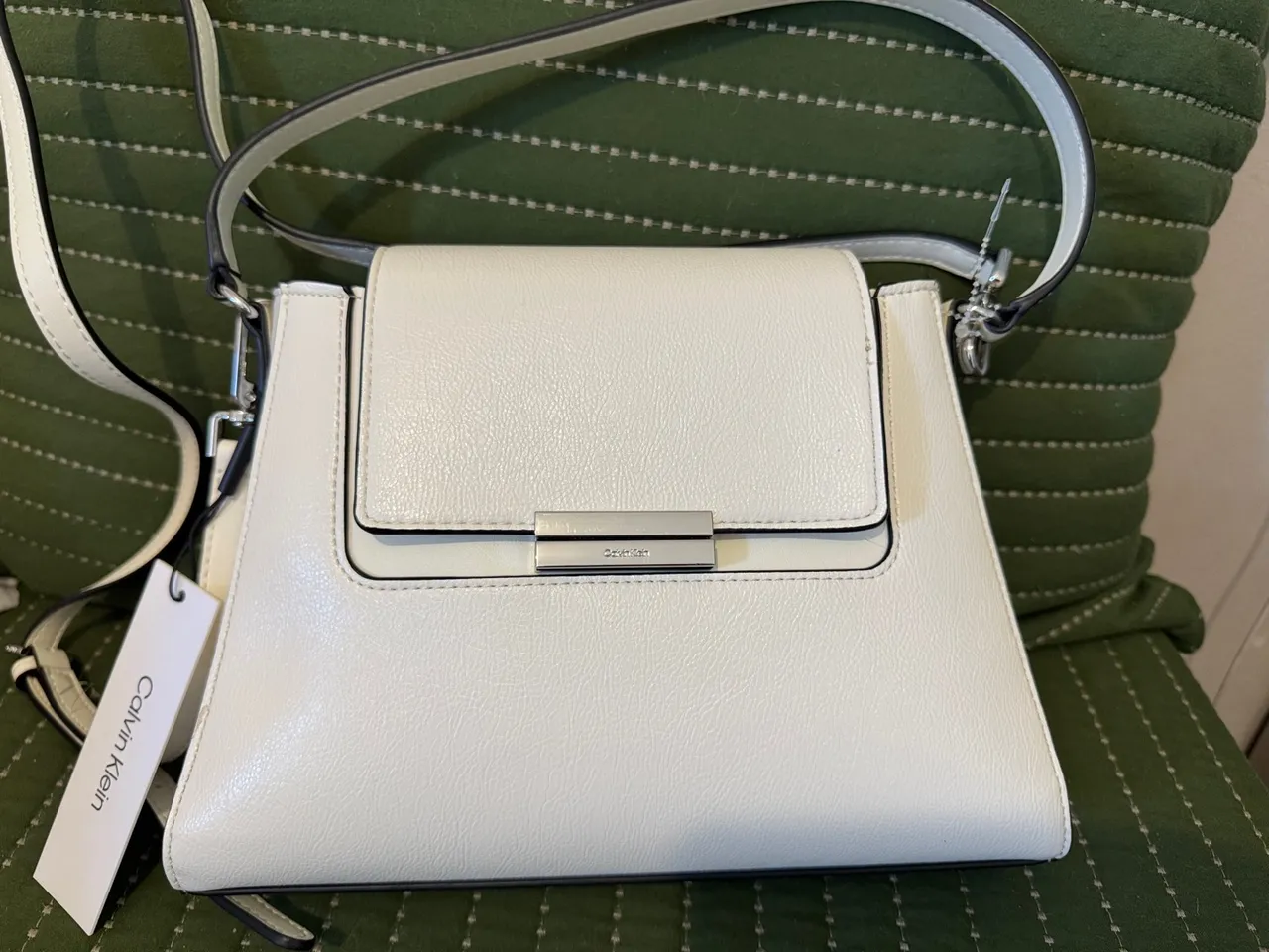 Bolsa Calvin Klein nova