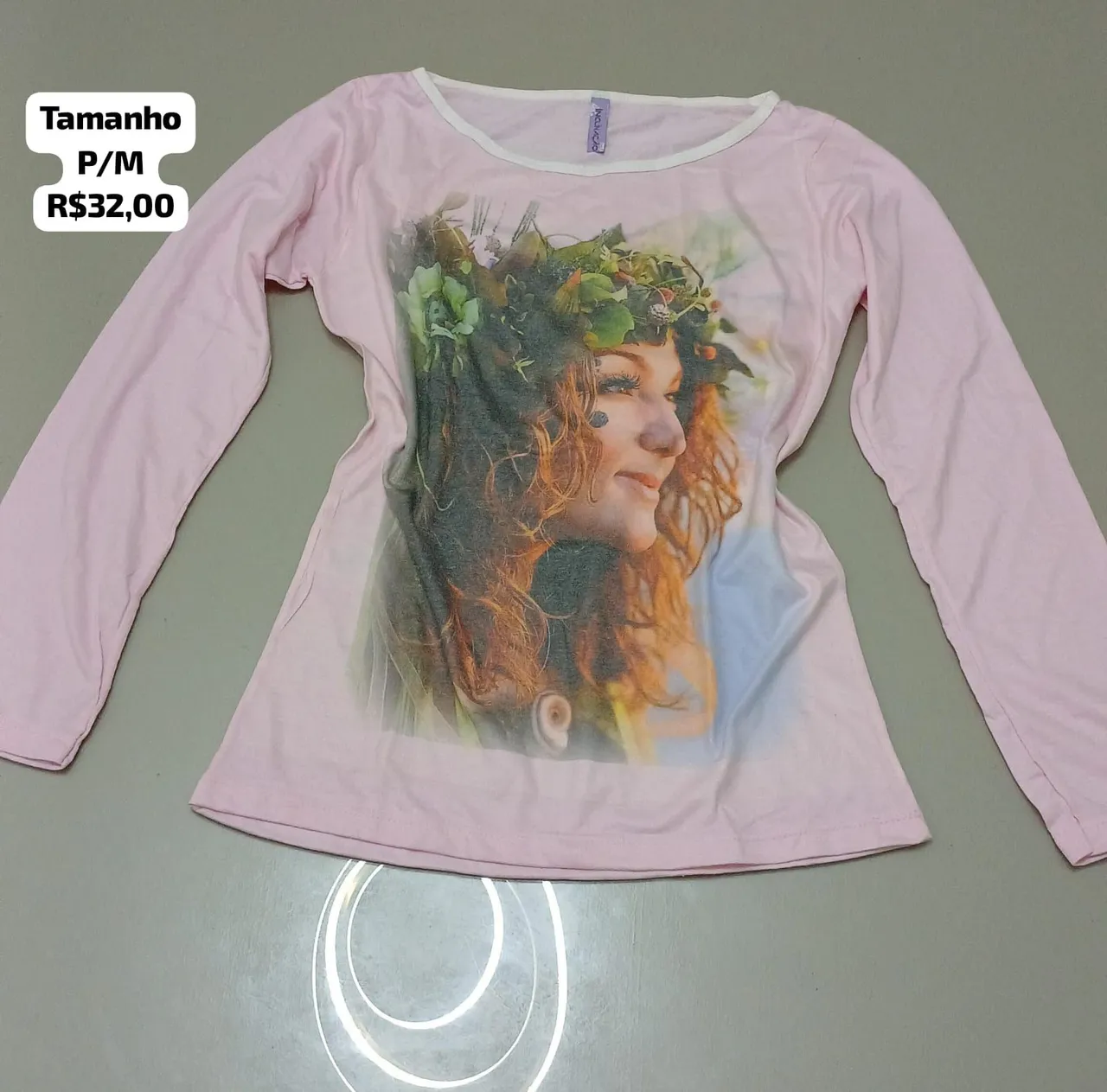 Blusa com Estampa Feminina - Tamanho P/M