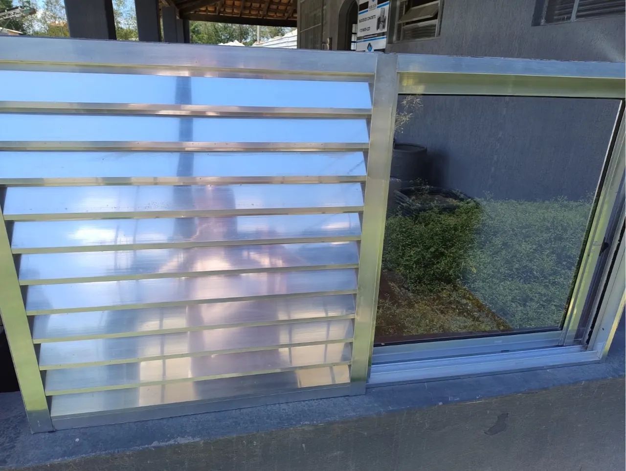 Janelas de Alumínio com venezianas - Novas - Foto 2