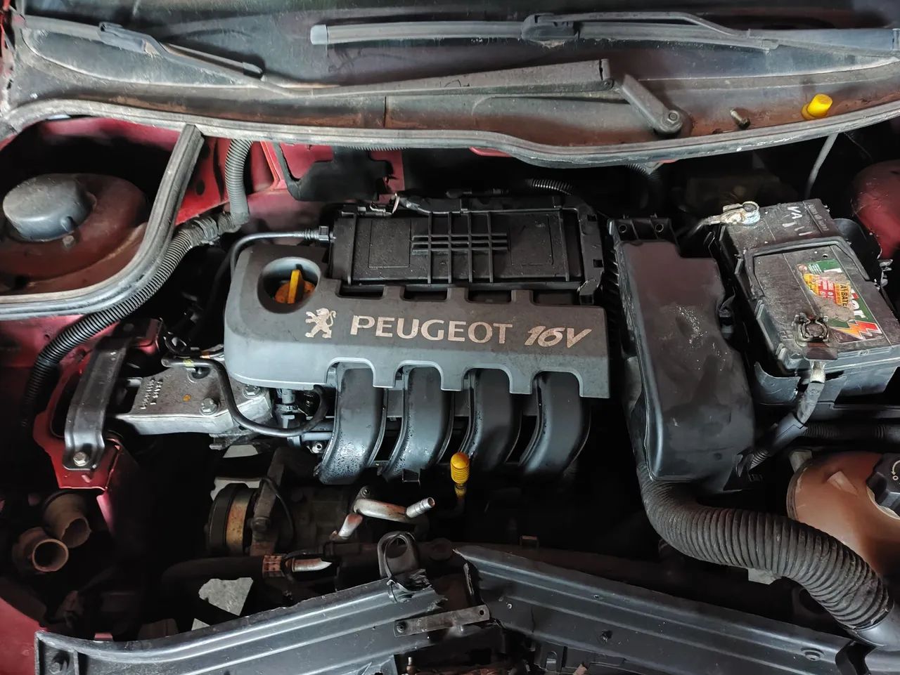 VENDO MOTOR PEUGEOT 206 1.0 16V 2004 