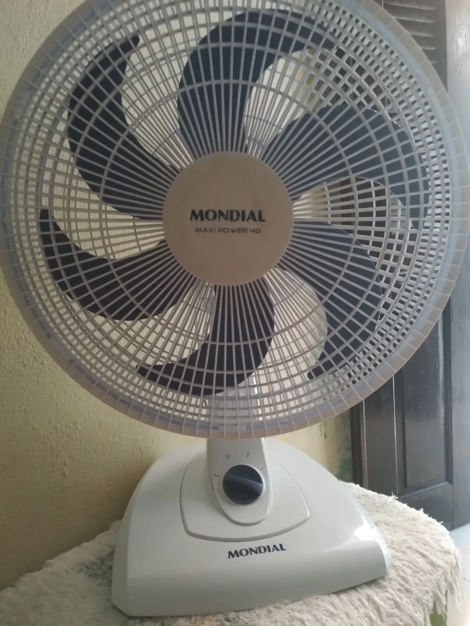 Ventilador de Mesa Mondial Max Power 40